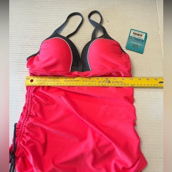 Free Country women’s color block tankini swim suit top only NWT Sz S 4/6. M4 - Picture 7 of 7